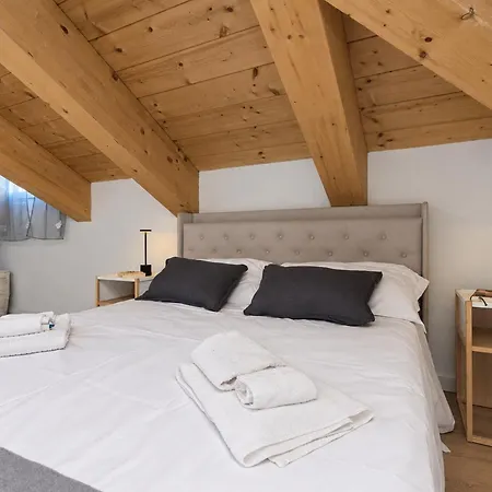Buniva Home-mansarda In The Heart Of Apartamento *
